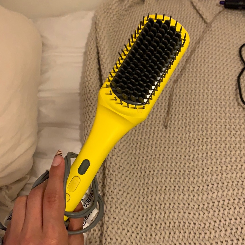 DRYBAR BRUSH CRUSH